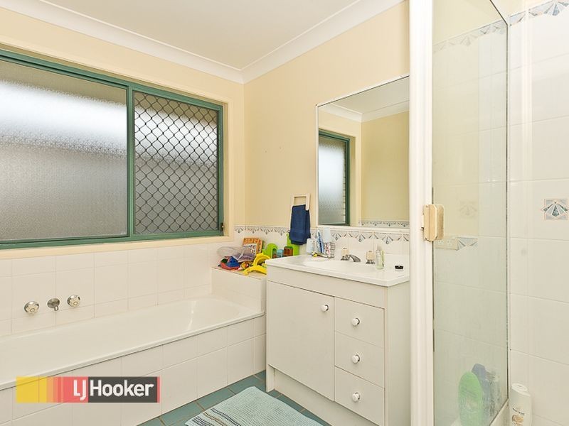 9 Boondooma Circuit, Albany Creek QLD 4035