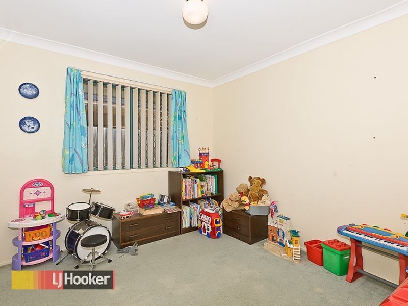 9 Boondooma Circuit, Albany Creek QLD 4035