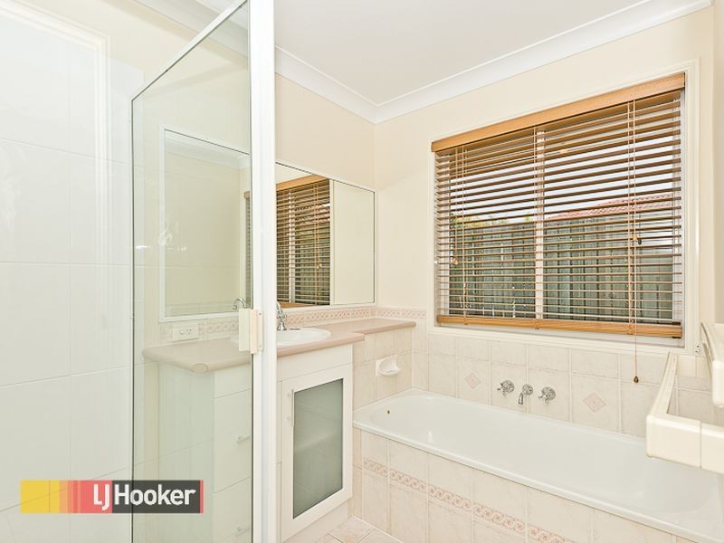 34 Kurrajong Drive, Warner QLD 4500