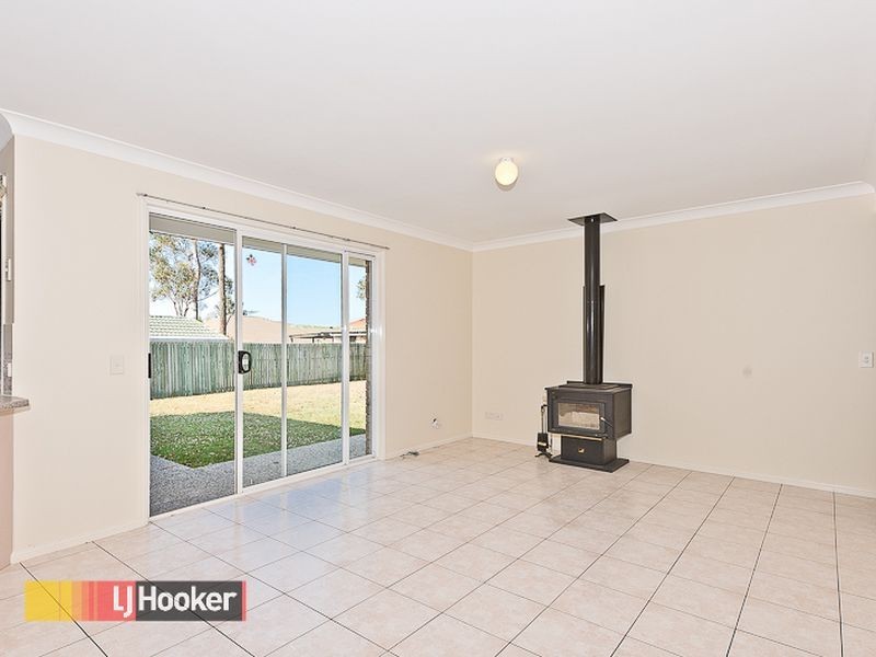 34 Kurrajong Drive, Warner QLD 4500