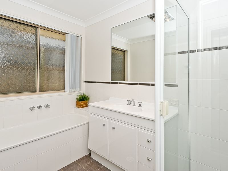 32 Tosca Street, Cashmere QLD 4500