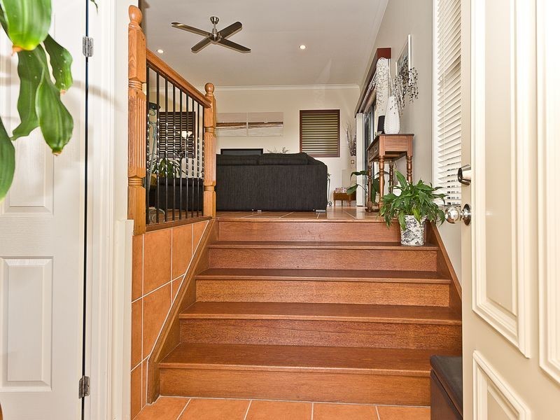 60 Affleck Avenue, Petrie QLD 4502