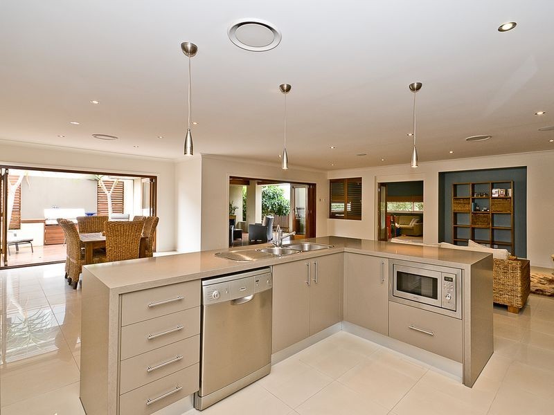 4 Kipfler Lane, Warner QLD 4500