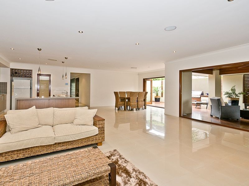 4 Kipfler Lane, Warner QLD 4500