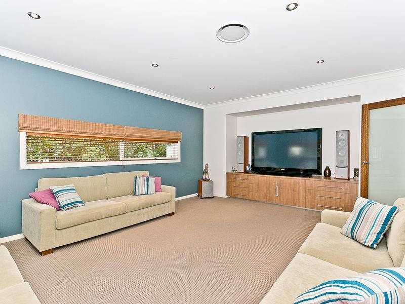 4 Kipfler Lane, Warner QLD 4500