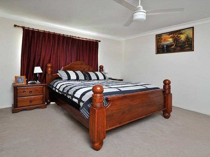 8 Halifax Court, Bray Park QLD 4500