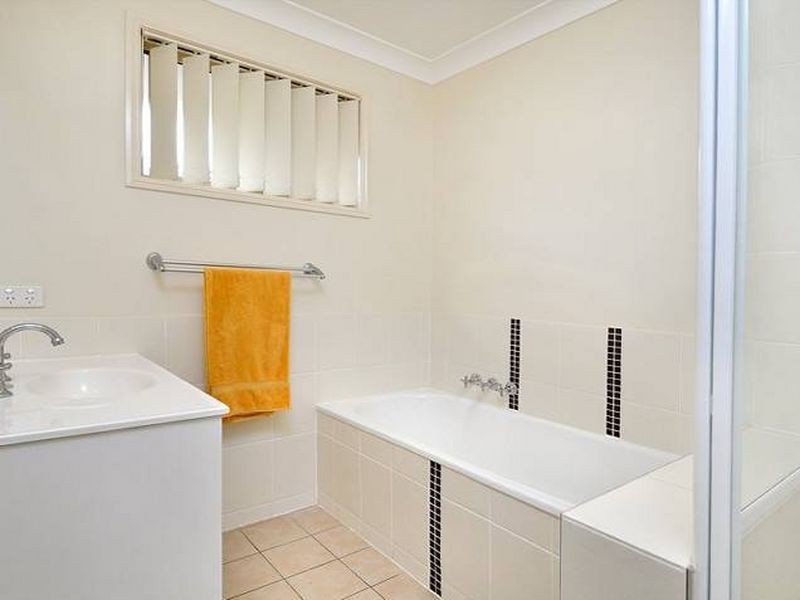 8 Halifax Court, Bray Park QLD 4500