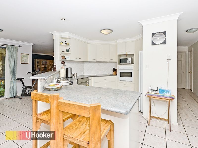 5 Toro Court, Eatons Hill QLD 4037