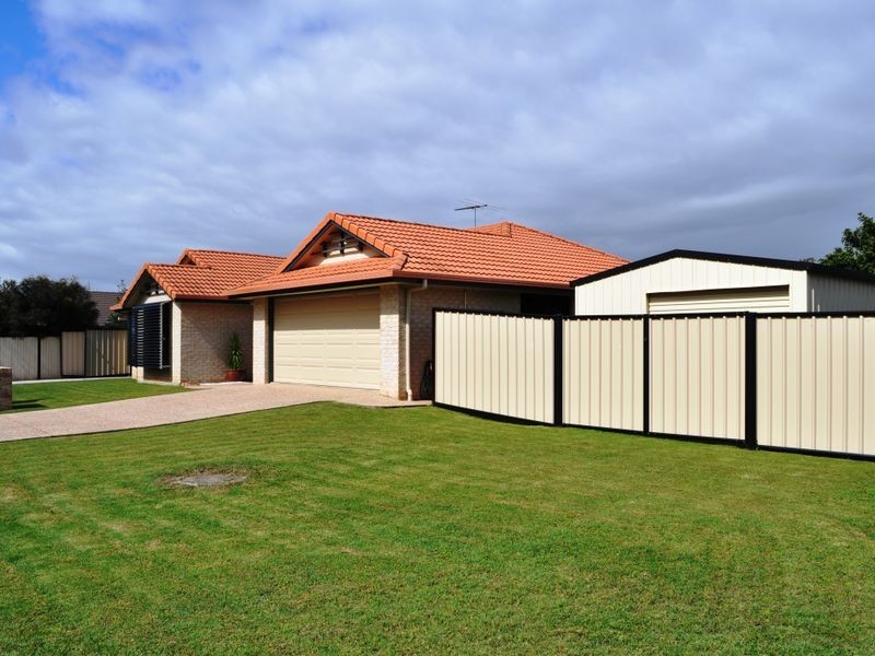 27 Franzin Drive, Cashmere QLD 4500