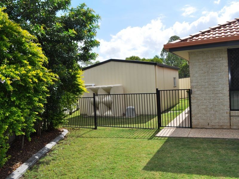 27 Franzin Drive, Cashmere QLD 4500