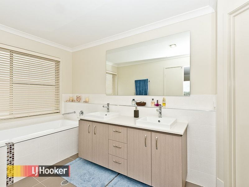 7 Homeland Crescent, Warner QLD 4500