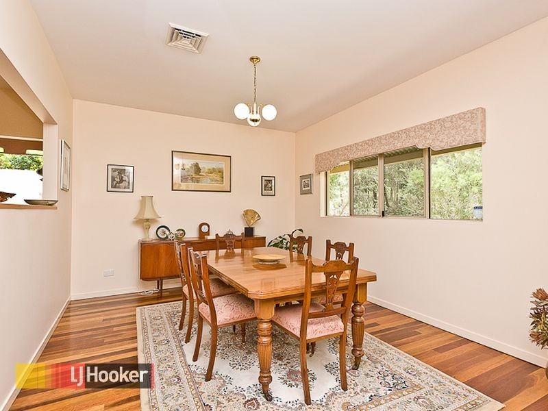 5 Liuda Court, Samford Valley QLD 4520