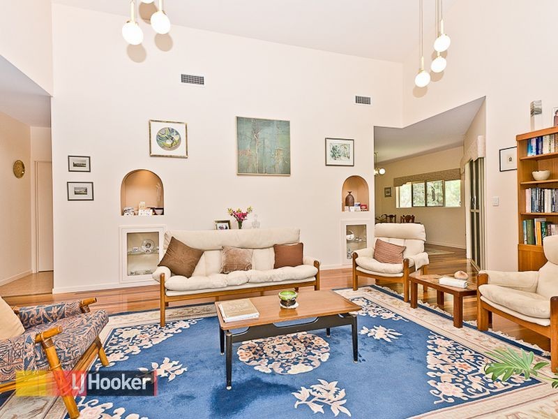 5 Liuda Court, Samford Valley QLD 4520