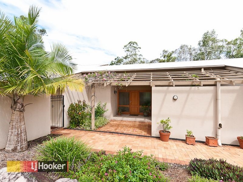 5 Liuda Court, Samford Valley QLD 4520