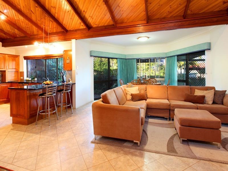 6 Mayflower Street, Warner QLD 4500