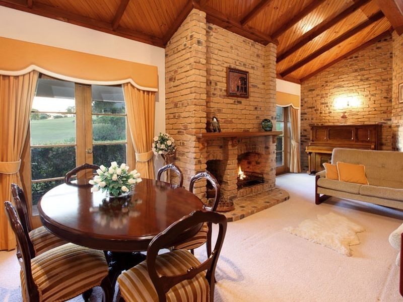 6 Mayflower Street, Warner QLD 4500