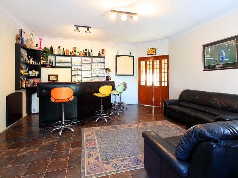 6 Mayflower Street, Warner QLD 4500