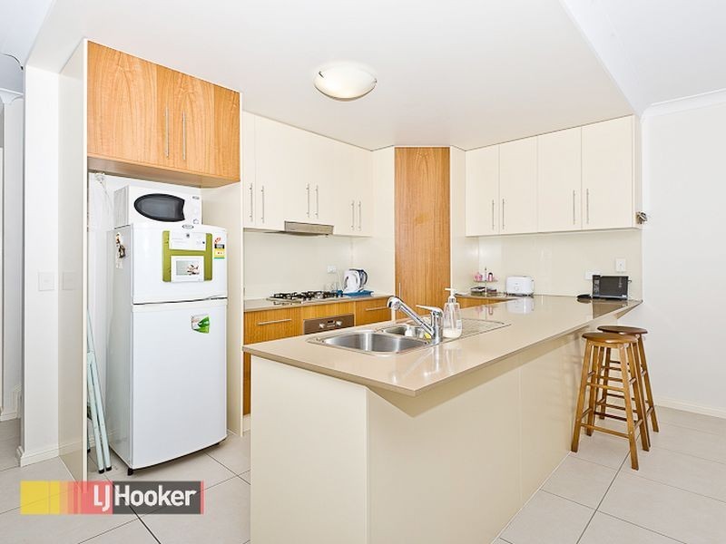 4/15 Curwen Terrace, Chermside QLD 4032