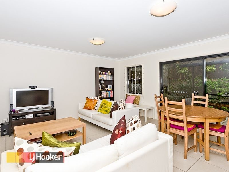 4/15 Curwen Terrace, Chermside QLD 4032