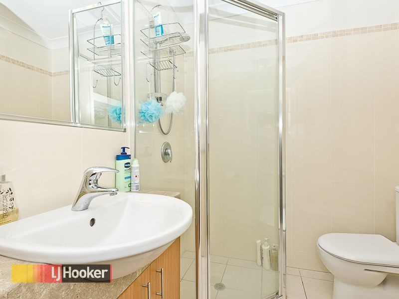 4/15 Curwen Terrace, Chermside QLD 4032