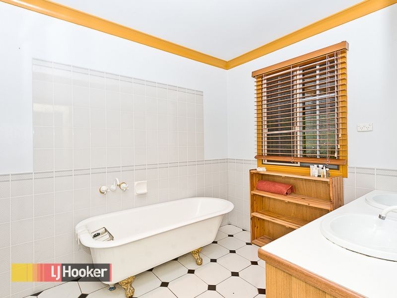 57 Tallowood Lane, Cashmere QLD 4500