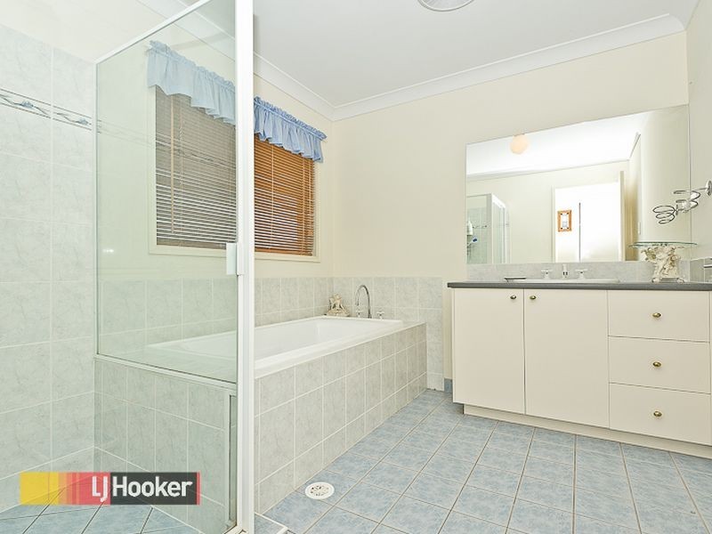 2 Lukla Court, Warner QLD 4500