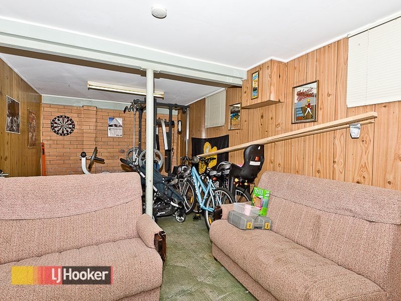 1 Waratah Street, Albany Creek QLD 4035