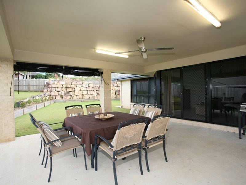 8 Mahaffey Crt, Cashmere QLD 4500