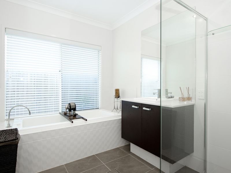 Warner QLD 4500