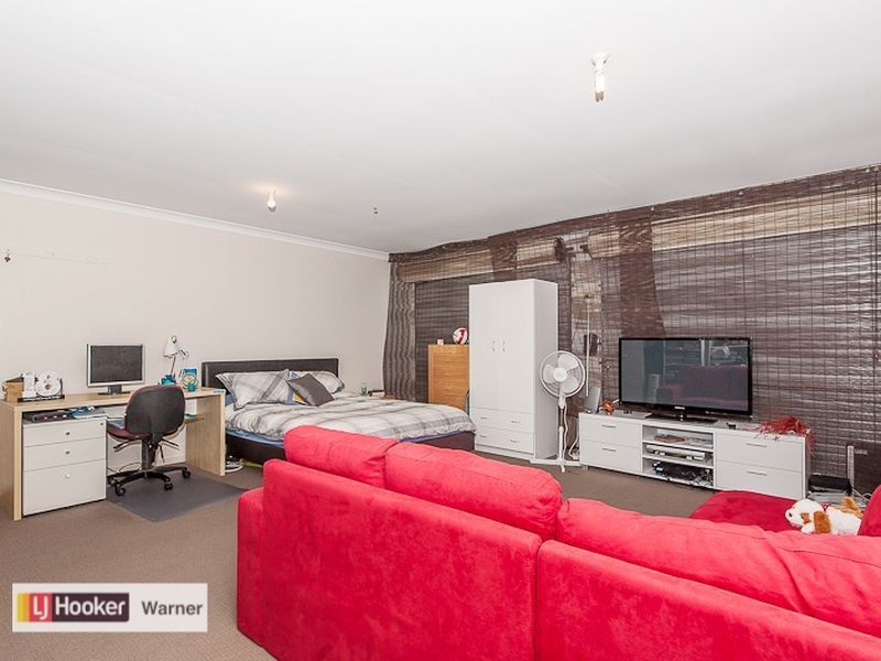 11 Blue Mountain Crescent, Warner QLD 4500