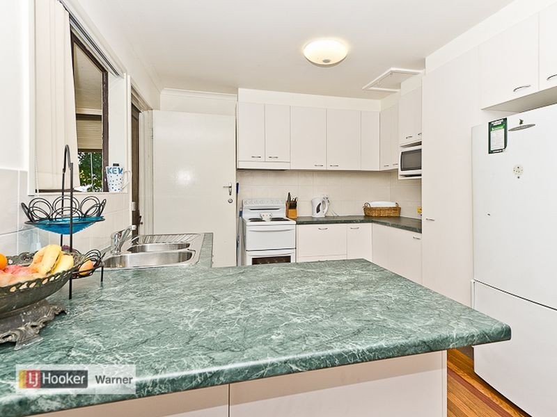 4 Oscar Crescent, Albany Creek QLD 4035