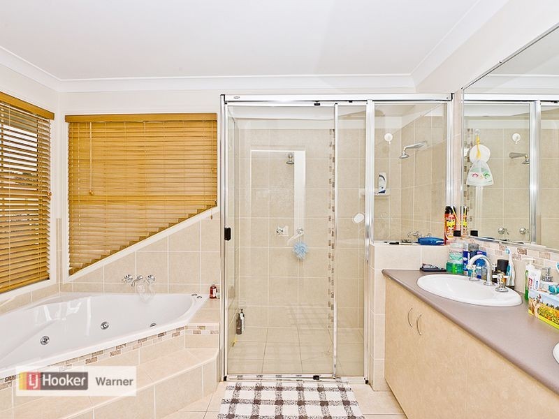 12 Grass Tree Close, Bridgeman Downs QLD 4035