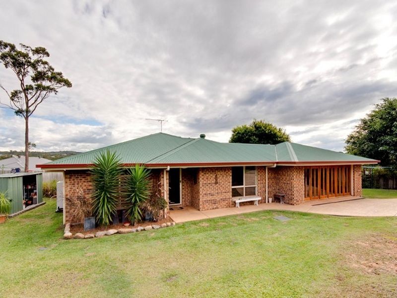 27a Hayward Avenue, Cashmere QLD 4500