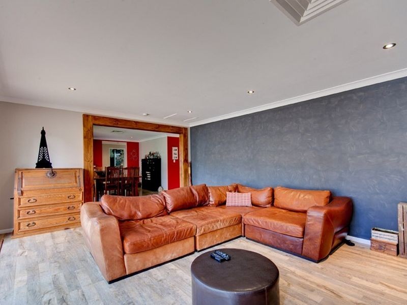 27a Hayward Avenue, Cashmere QLD 4500