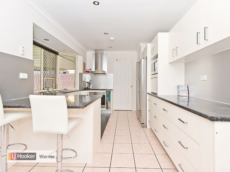 41 Blue Mountain Crescent, Warner QLD 4500