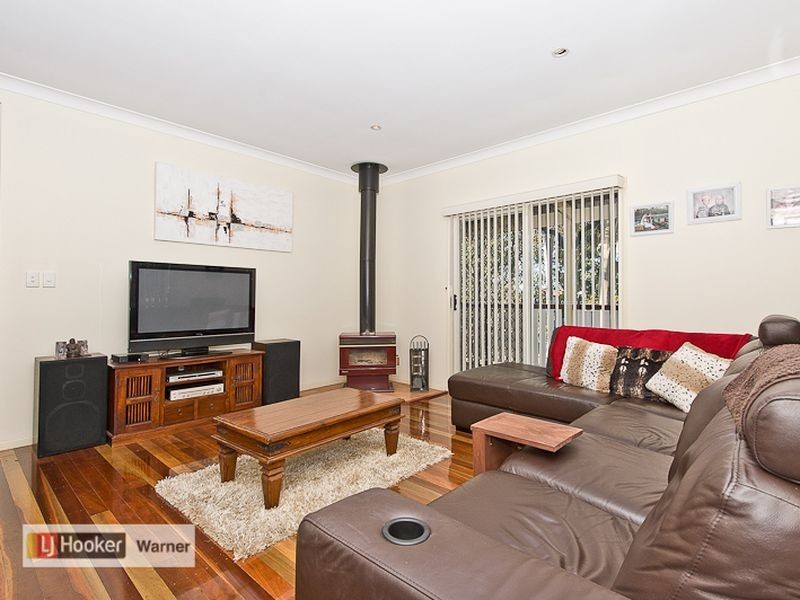 49 Paramount Drive, Warner QLD 4500