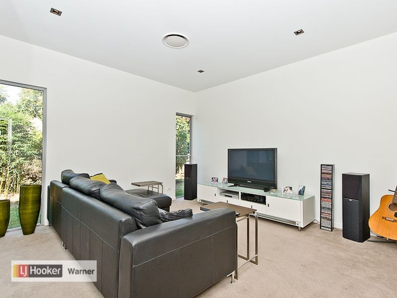 8 Kipfler Lane, Warner QLD 4500