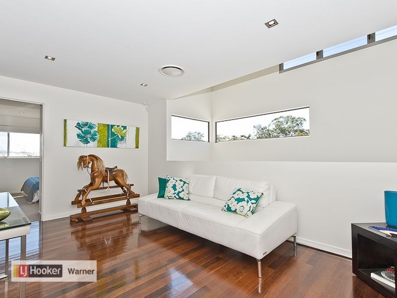 8 Kipfler Lane, Warner QLD 4500