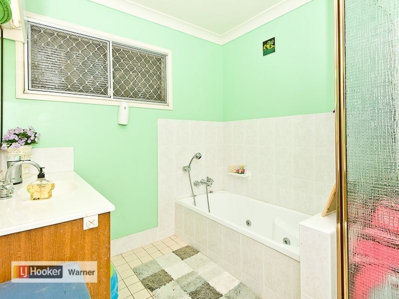 547 South Pine Road, Warner QLD 4500
