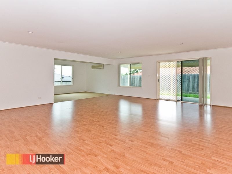 8 Hazelnut Close, Warner QLD 4500