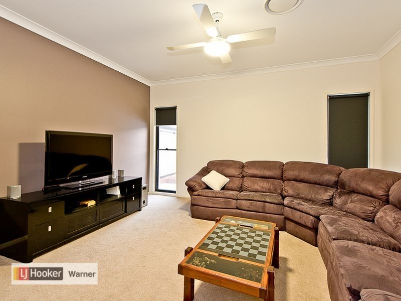 9 Wessling Close, Cashmere QLD 4500