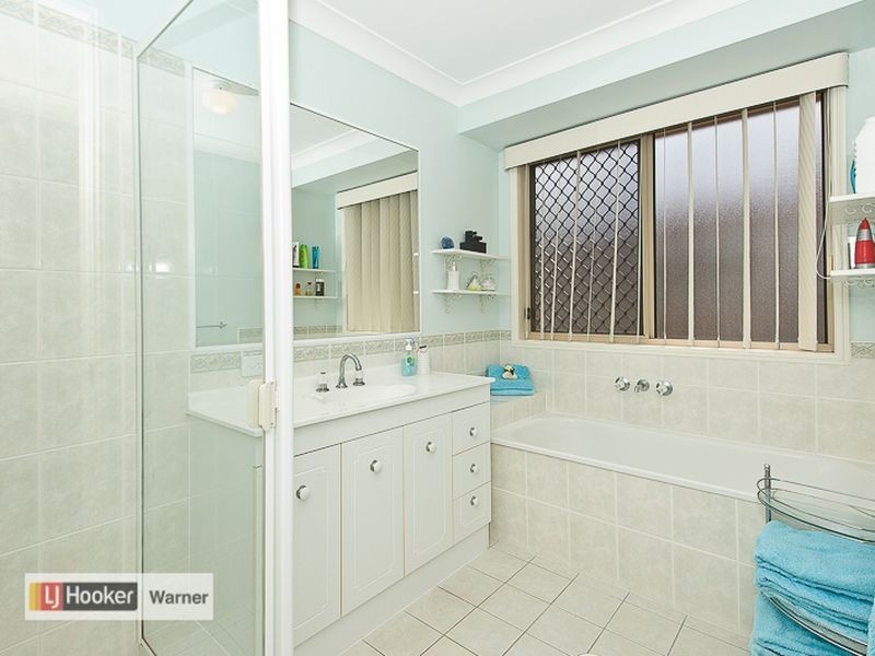 9 Links Crescent, Joyner QLD 4500