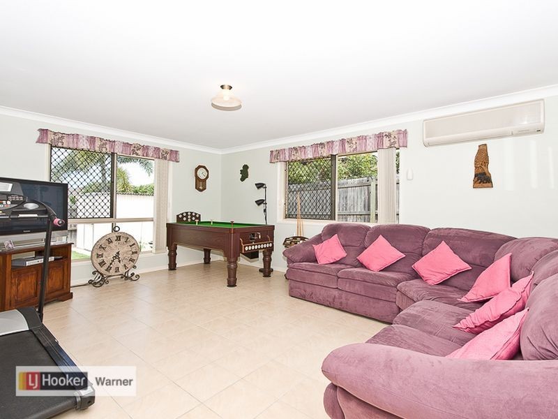 9 Links Crescent, Joyner QLD 4500
