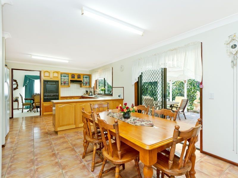 17 Sarow Drive, Warner QLD 4500