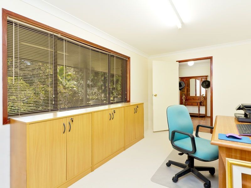 17 Sarow Drive, Warner QLD 4500