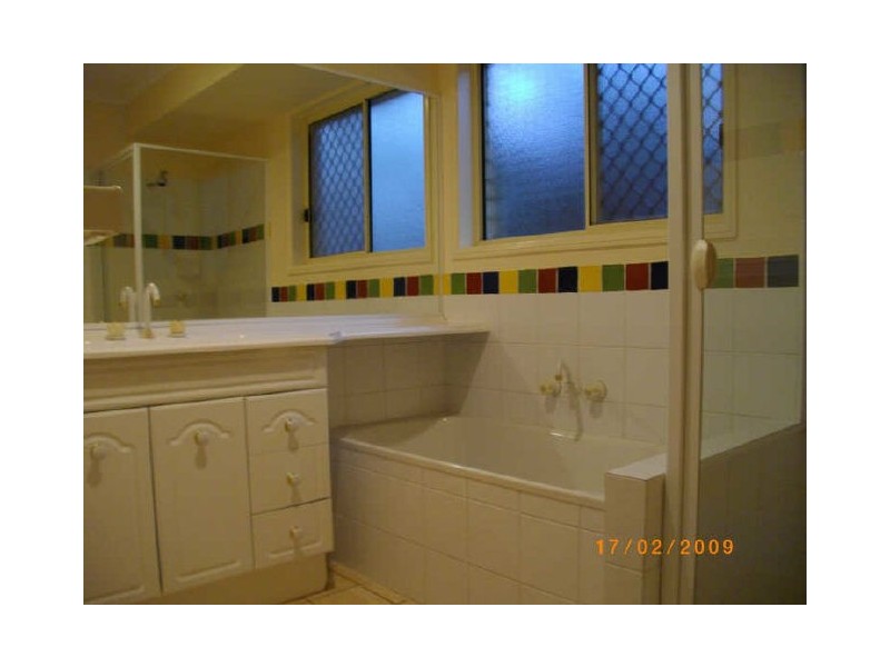 Eatons Hill QLD 4037