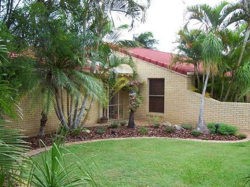 20 Willow Street, Albany Creek QLD 4035