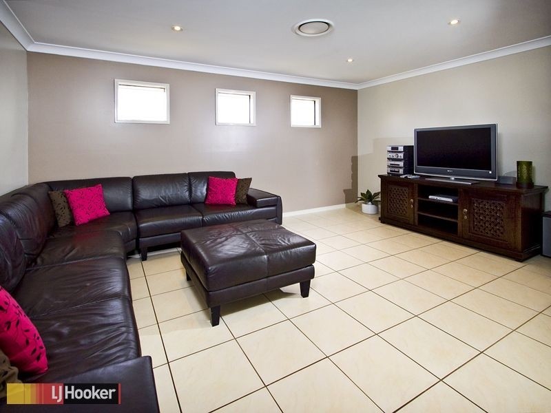Warner QLD 4500