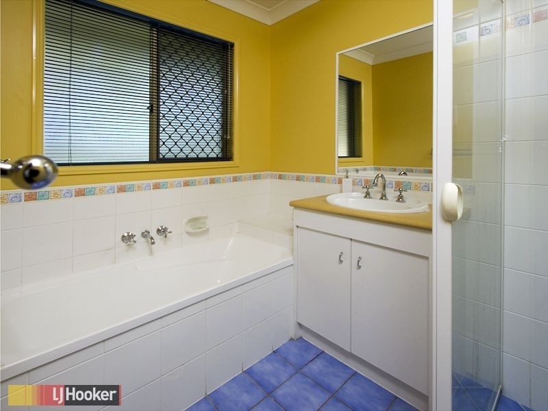 13 Sonoma Court, Cashmere QLD 4500