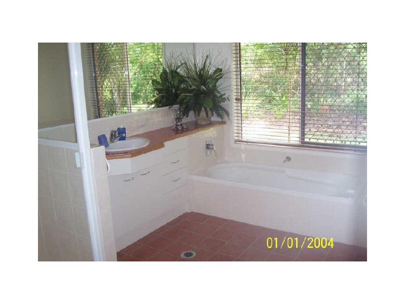 Eatons Hill QLD 4037